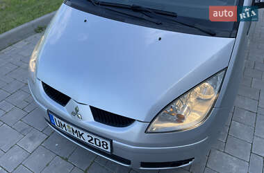 Хэтчбек Mitsubishi Colt 2008 в 
