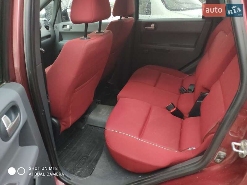 Хэтчбек Mitsubishi Colt 2006 в Львове