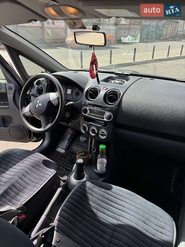 Хэтчбек Mitsubishi Colt 2008 в Одессе