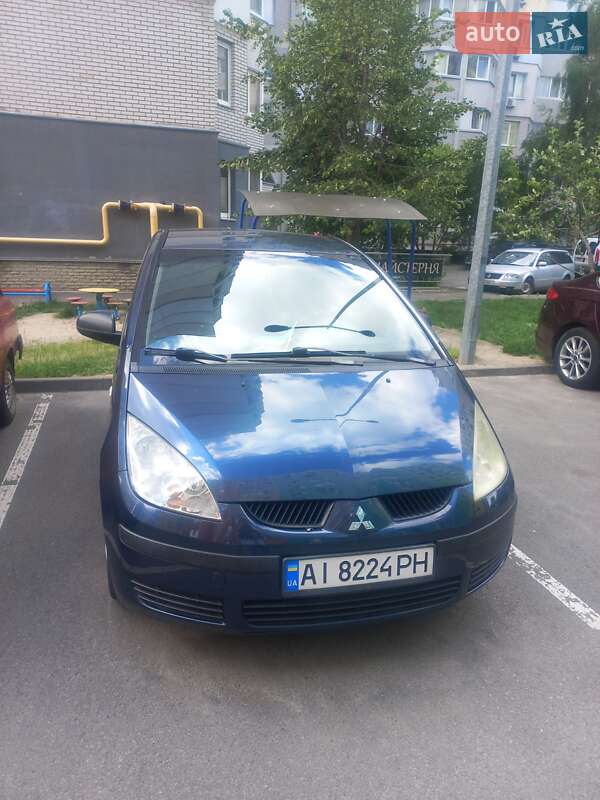 Хэтчбек Mitsubishi Colt 2004 в 