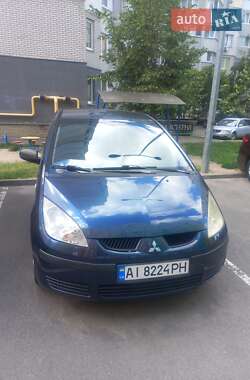 Хэтчбек Mitsubishi Colt 2004 в 