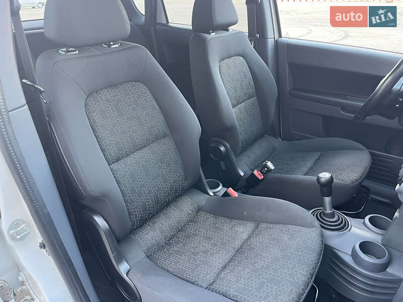 Хэтчбек Mitsubishi Colt 2012 в Киеве