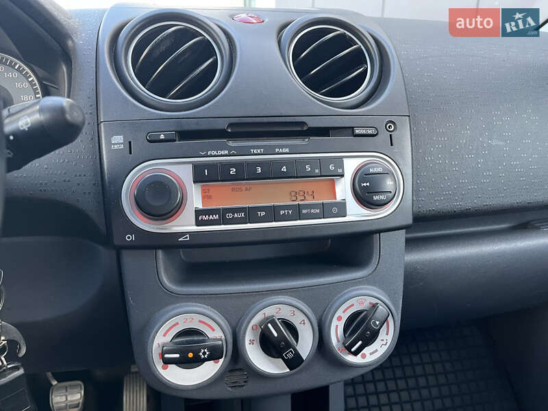 Хэтчбек Mitsubishi Colt 2012 в Киеве