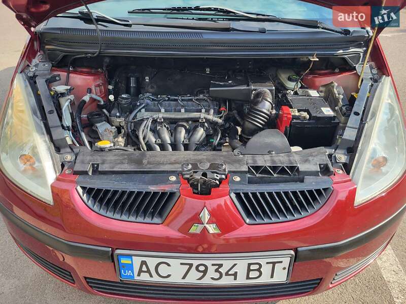Хэтчбек Mitsubishi Colt 2006 в Луцке
