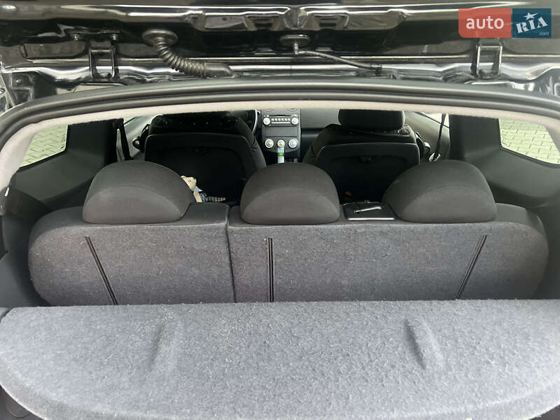 Хетчбек Mitsubishi Colt 2005 в Івано-Франківську