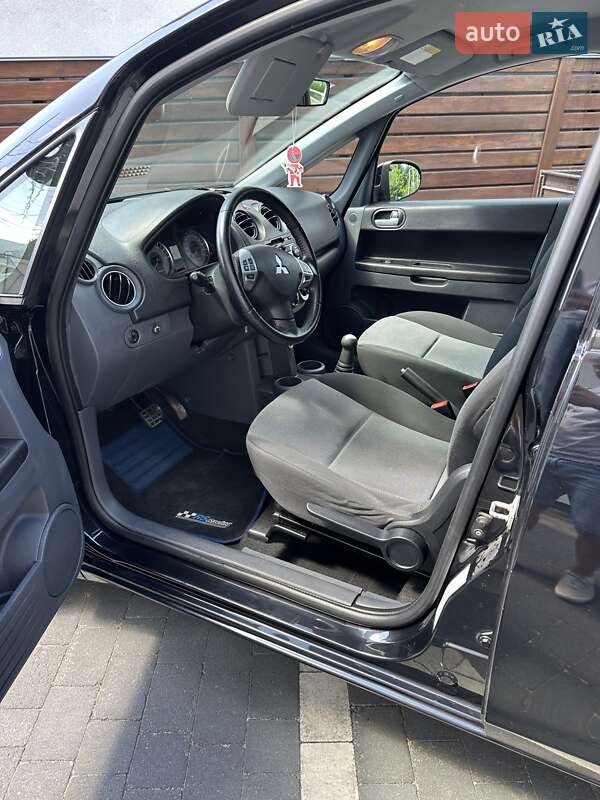 Хэтчбек Mitsubishi Colt 2013 в Черновцах