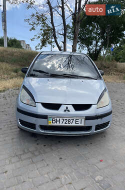 Хэтчбек Mitsubishi Colt 2004 в 