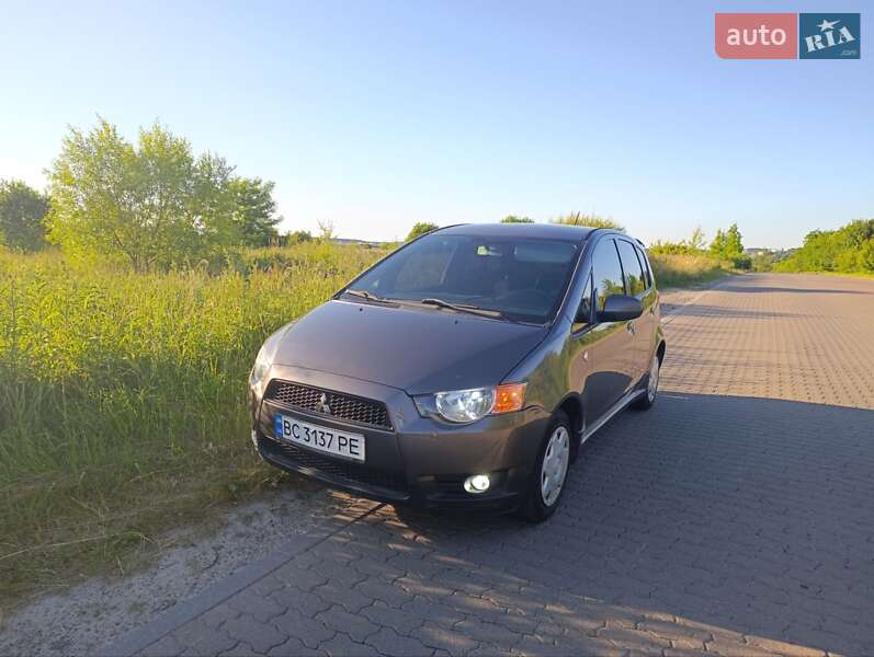 Хэтчбек Mitsubishi Colt 2012 в Львове