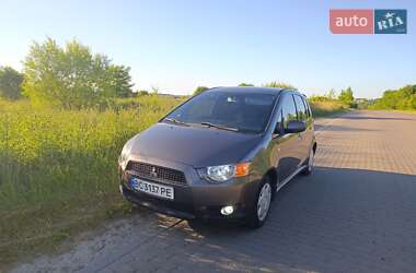 Хэтчбек Mitsubishi Colt 2012 в 