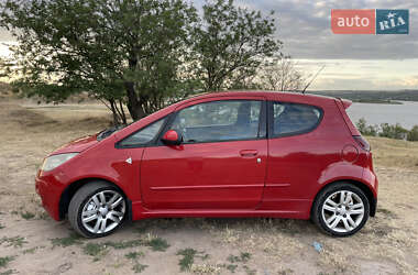 Хэтчбек Mitsubishi Colt 2005 в 