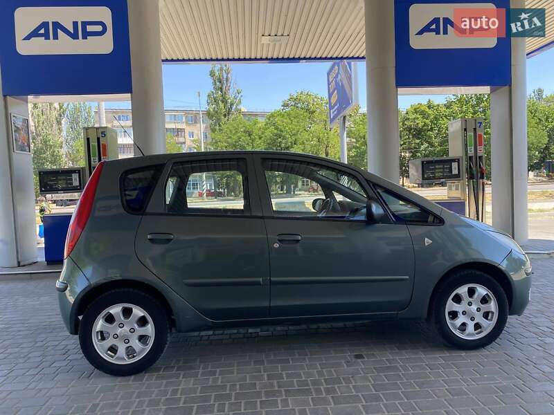 Хэтчбек Mitsubishi Colt 2006 в Николаеве