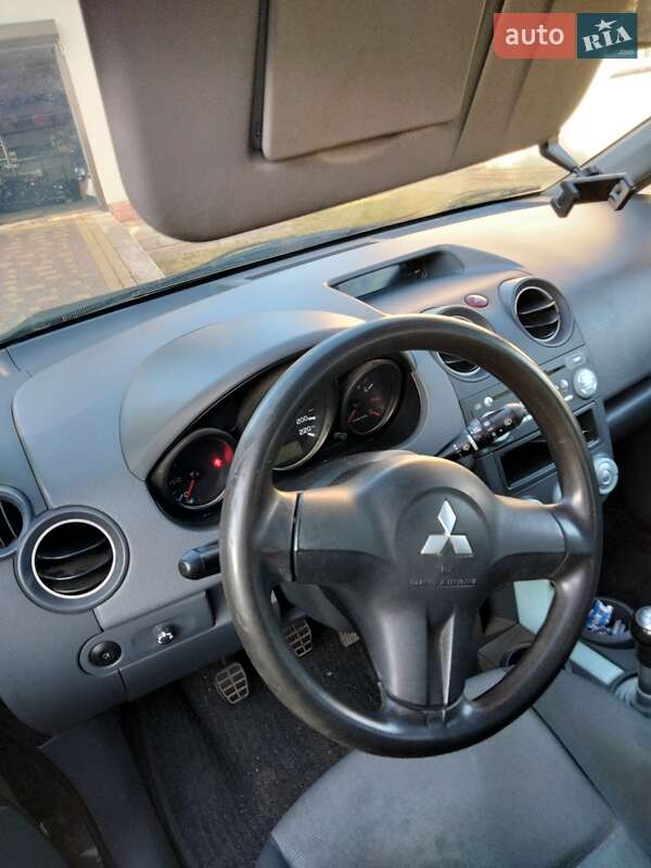 Хэтчбек Mitsubishi Colt 2006 в Бучаче