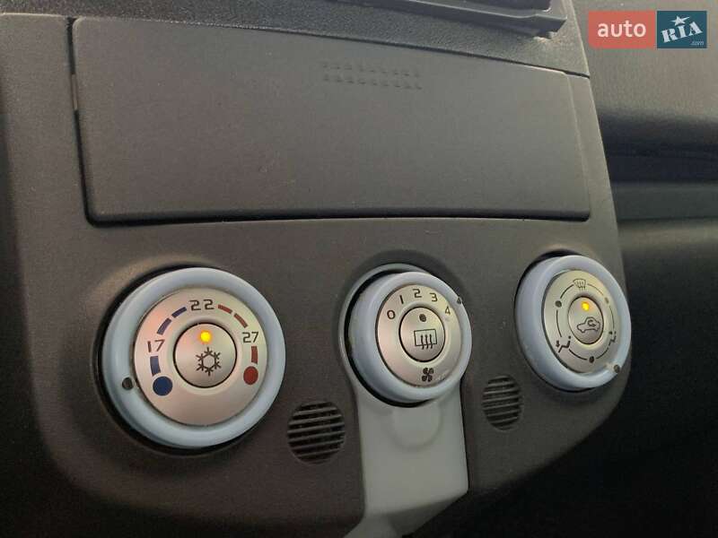 Хэтчбек Mitsubishi Colt 2005 в Николаеве