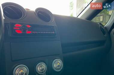 Хэтчбек Mitsubishi Colt 2005 в 