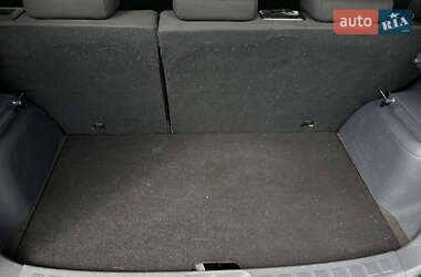 Хэтчбек Mitsubishi Colt 2010 в 