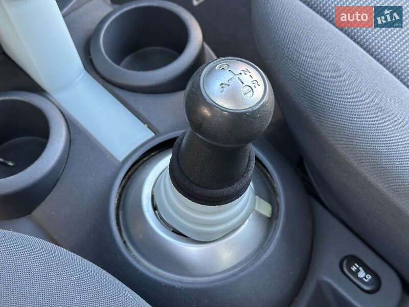 Хетчбек Mitsubishi Colt 2005 в Одесі