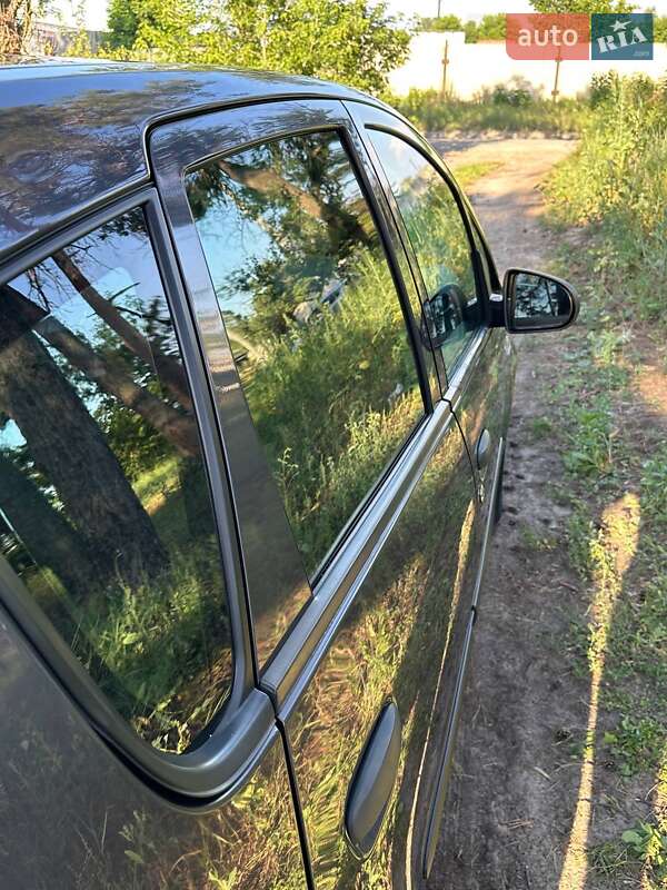 Хетчбек Mitsubishi Colt 2005 в Харкові