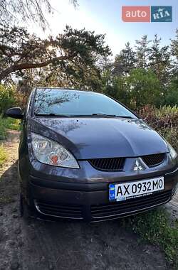 Хэтчбек Mitsubishi Colt 2005 в 
