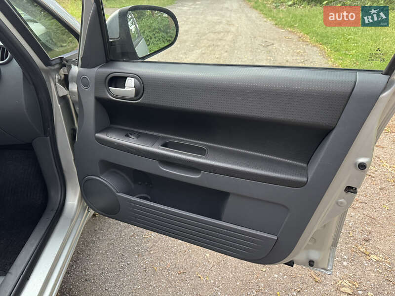 Хетчбек Mitsubishi Colt 2009 в Тернополі