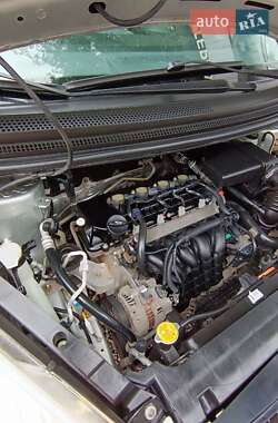 Хэтчбек Mitsubishi Colt 2005 в 