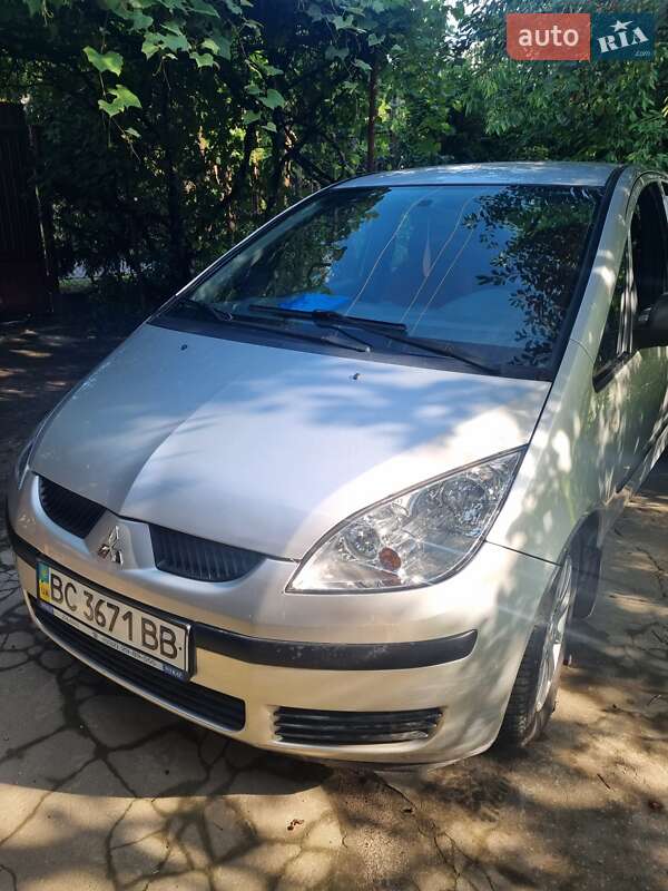Хетчбек Mitsubishi Colt 2007 в Львові