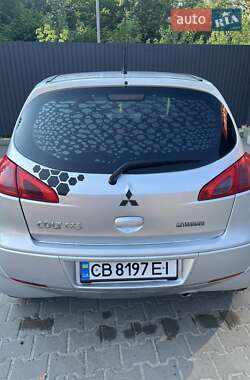 Хэтчбек Mitsubishi Colt 2006 в 