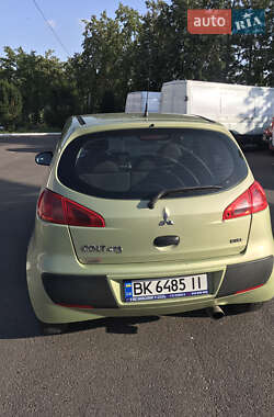 Хэтчбек Mitsubishi Colt 2005 в 