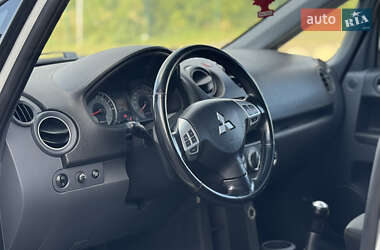 Хэтчбек Mitsubishi Colt 2010 в 