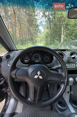 Хэтчбек Mitsubishi Colt 2007 в 