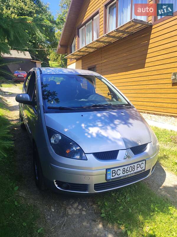 Хэтчбек Mitsubishi Colt 2008 в 