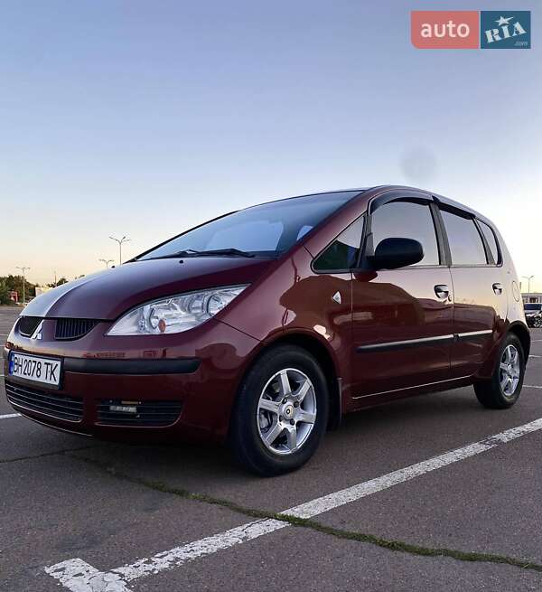 Хетчбек Mitsubishi Colt 2006 в 