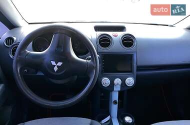Хетчбек Mitsubishi Colt 2006 в 