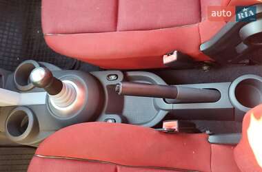 Хэтчбек Mitsubishi Colt 2006 в 