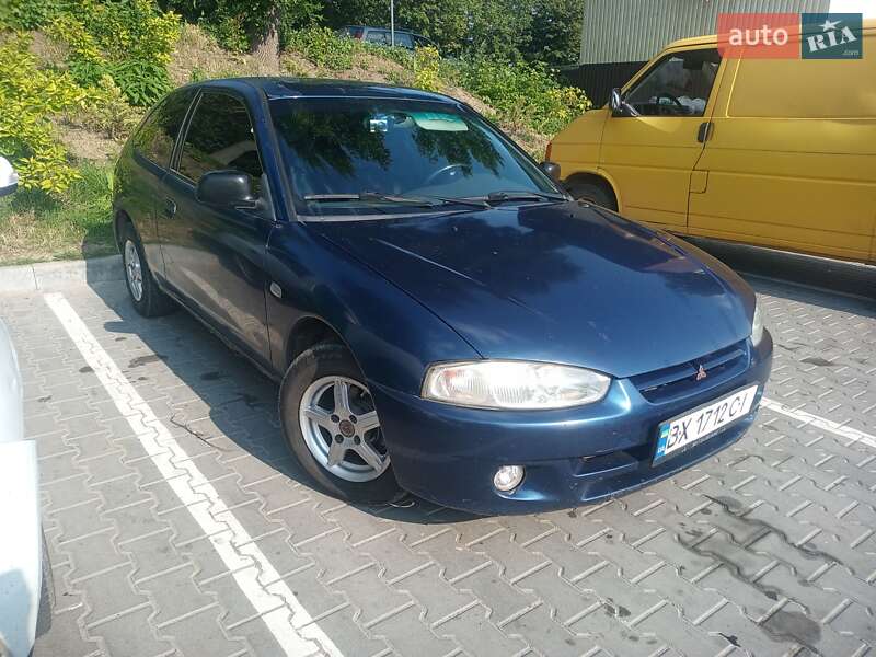 Хэтчбек Mitsubishi Colt 2001 в Хмельницком