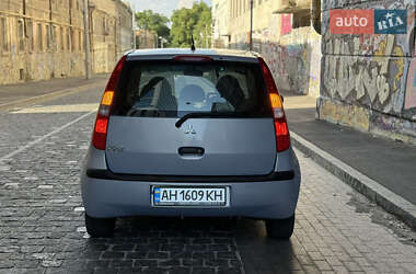 Хэтчбек Mitsubishi Colt 2005 в 