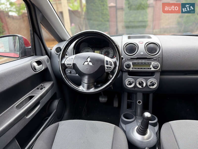 Хэтчбек Mitsubishi Colt 2009 в Черновцах