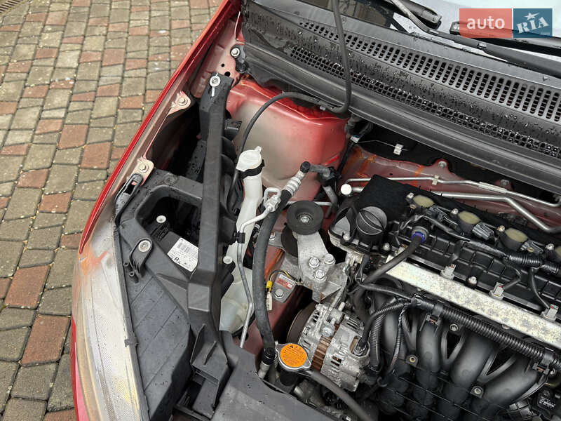 Хэтчбек Mitsubishi Colt 2009 в Черновцах