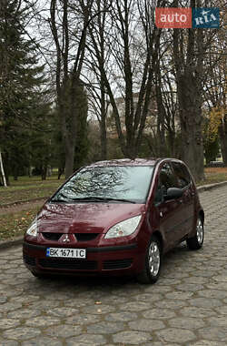 Хэтчбек Mitsubishi Colt 2005 в 