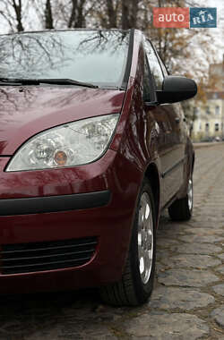 Хэтчбек Mitsubishi Colt 2005 в 
