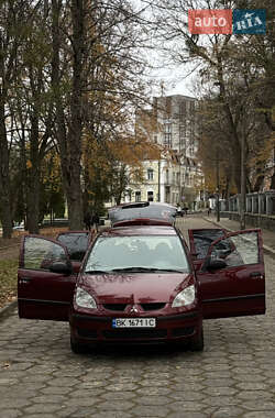 Хэтчбек Mitsubishi Colt 2005 в 