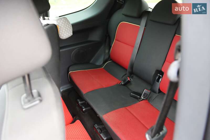 Хэтчбек Mitsubishi Colt 2008 в Киеве