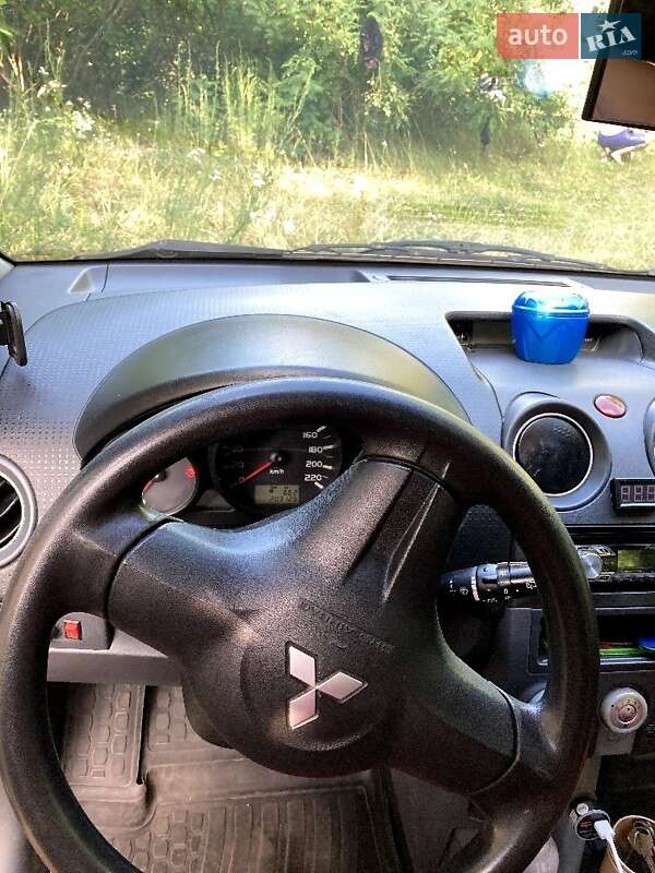 Mitsubishi Colt 2008