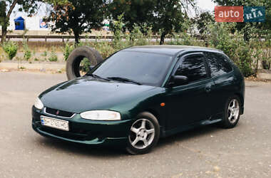 Хэтчбек Mitsubishi Colt 2000 в 
