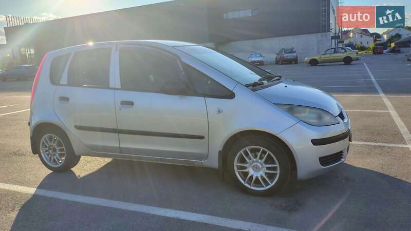 Хэтчбек Mitsubishi Colt 2005 в Киеве фото 3 Хэтчбек Mitsubishi Colt 2005 в Киеве