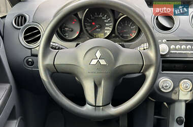 Хэтчбек Mitsubishi Colt 2009 в 