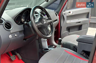 Хэтчбек Mitsubishi Colt 2005 в 