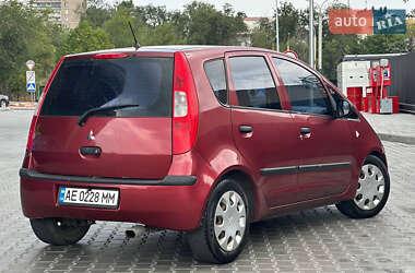 Хэтчбек Mitsubishi Colt 2005 в 