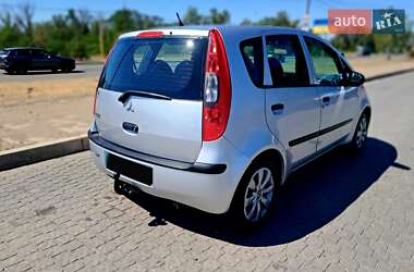 Хэтчбек Mitsubishi Colt 2006 в 