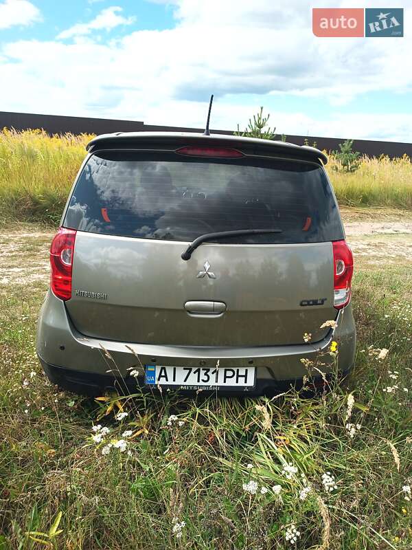 Хэтчбек Mitsubishi Colt 2009 в Тарасовке