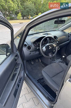Хэтчбек Mitsubishi Colt 2008 в 